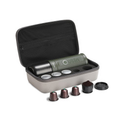 Outin Nano (Forest Green) set - cestovný kávovar + ochranné puzdro