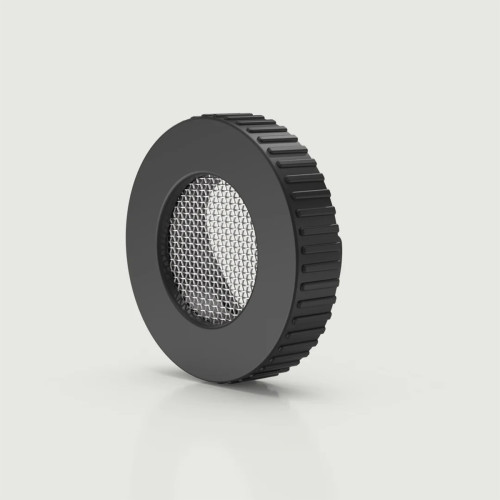 Subminimal Magnetic Nanoscreen
