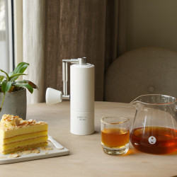 Timemore Chestnut C3S Pro (biely) - mlynček na kávu