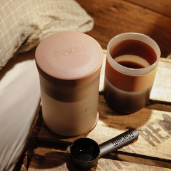 Wacaco Prestina (clay pink) – prenosný kávovar s integrovanou šálkou